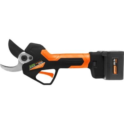 Ψαλίδι Κλαδέματος Μπαταρίας Agroforce 504s σε χρήση για κλάδεμα φυτών